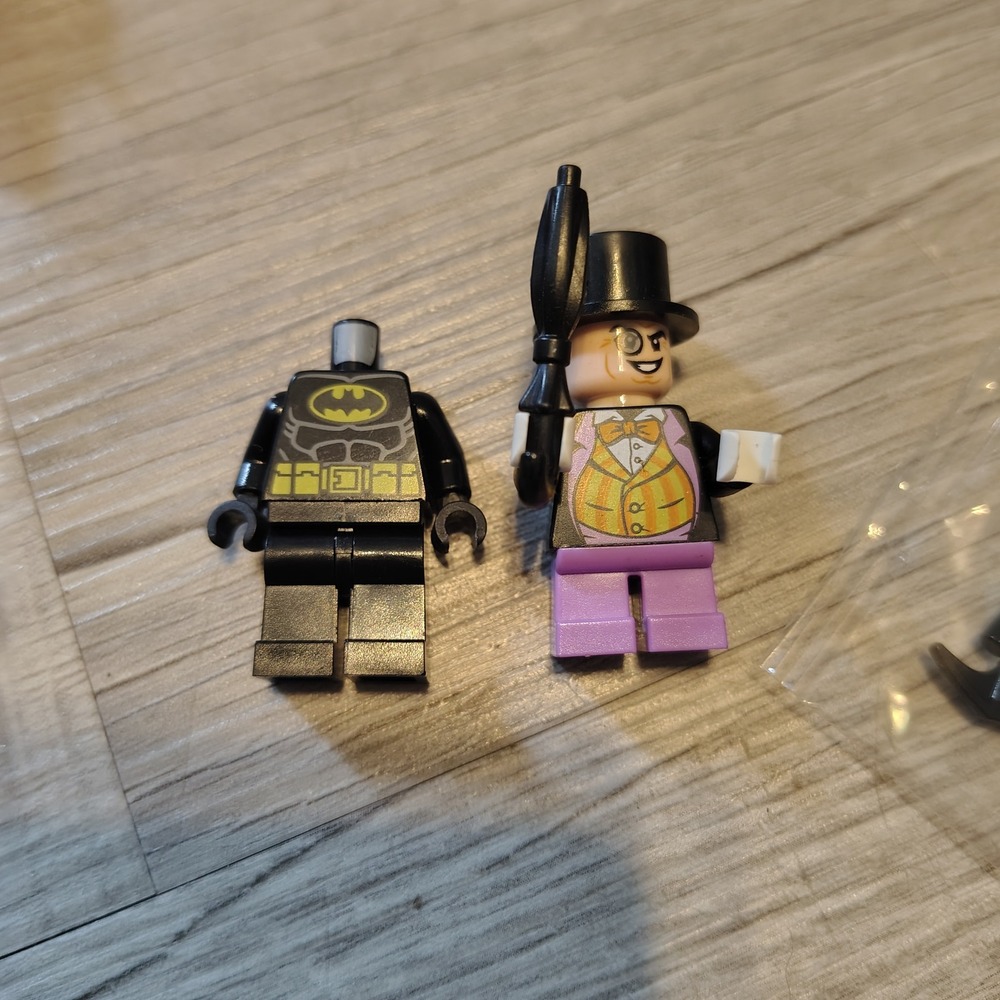 LEGO DC Super Heroes The Penguin Minifigure and Batman Torso Lot Accessories